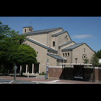 Mainz, St. Bernhard, Kirche von auen