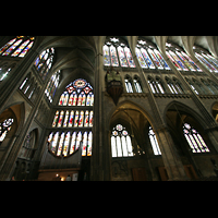 Metz, Cathédrale Saint-Étienne, Querhausfenster von Valentin Bousch und Querhausorgel