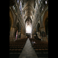 Metz, Cathdrale Saint-tienne, Innenraum / Hauptschiff in Richtung Hauptportal