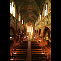 Dudelange (Düdelingen), Saint-Martin (St. Martin), Blick von der Orgelempore ins Hauptschiff
