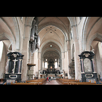 Trier, Dom St. Peter, Innenraum / Hauptschiff in Richtung Ostchor