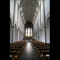 Trier, Basilika St. Matthias, Innenraum / Hauptschiff in Richtung Chor