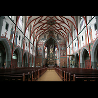 Ulm, St. Georg, Innenraum / Hauptschiff in Richtung Chor