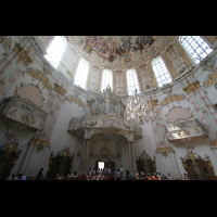 Ettal, Benediktinerabtei, Klosterkirche, Innenraum / Hauptschiff in Richtung Orgel