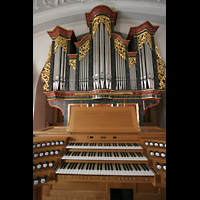 Immenstadt (Allgäu), St. Nikolaus, Spieltisch und Orgel