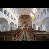 Vilshofen, Benediktinerabtei St. Trinitatis, Innenraum / Hauptschiff in Richtung Chor