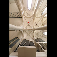 Dülmen, St. Viktor, Orgel und Blick ins Chorgewölbe