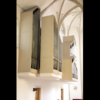 Dülmen, St. Viktor, Orgel von den Kirchenbänken im Hauptschiff aus gesehen