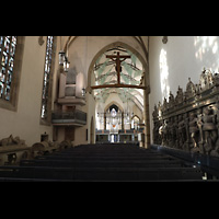 Stuttgart, Stiftskirche, Blick vom Altarraum zur Chor- und Hauptorgel