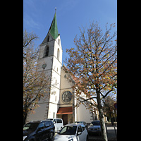 Rottenburg, St. Moriz, Außenansicht mit Fassade und Turm