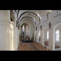 Rottenburg, Dom St. Martin, Blick von der Hauptorgelempore in den Dom