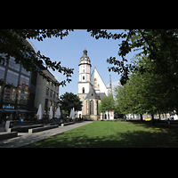Leipzig, Thomaskirche, Blick vom Platz vor dem Thomaskirchhof auf die Thomaskirche
