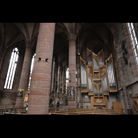 Nürnberg (Nuremberg), Frauenkirche am Hauptmarkt, Orgel und Innenraum