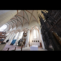 Braunschweig, St. Ulrici Brüdern, Innenraum in Richtung Orgel mit Lettner