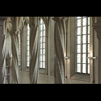 Braunschweig, Dom St. Blasii, Säulen im nördlichen Seitenschiff im Perpendicular-Stil