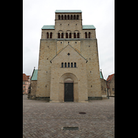 Hildesheim, Mariendom, Fassade und Turm, Ansicht vom Domhof (Westseite)