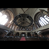 Berlin, Stephanuskirche, Innenraum in Richtung Orgel