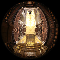 Sevilla, Catedral, Gesamter Chorraum mit Orgeln