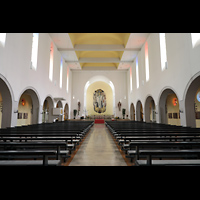 Konstanz, St. Gebhard, Innenraum in Richtung Chor