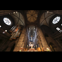 Freiburg, Münster Unserer Lieben Frau, Blick in die Vierungskuppel, ins Querhausgewölbe und in den Chorraum