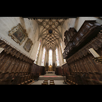 Fribourg (Freiburg), Cathdrale Saint-Nicolas, Chorraum mit Chororgel