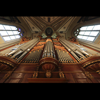 Fribourg (Freiburg), Cathdrale Saint-Nicolas, Hauptorgel perspektisch