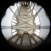 Vevey, Notre-Dame, Gesamter Innenraum mit Orgel