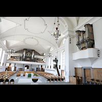 Malters, St. Martin, Blick vom Chorraum auf beide Orgeln