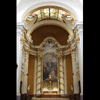 Schwyz, Kollegiumskirche, Chorraum mit Altar
