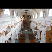 Luzern, Jesuitenkirche, Blick über das Rückpositiv in die Kirche