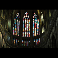 Praha (Prag), Katedrála sv. Víta (St. Veits-Dom), Buntglasfenster in der Apsis