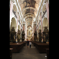 Praha (Prag), Bazilika sv. Jakuba (St. Jakob), Innenraum in Richtung Chor
