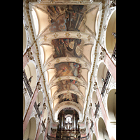 Praha (Prag), Bazilika sv. Jakuba (St. Jakob), Innenraum mit Deckengemälden und Orgel