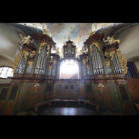 Praha (Prag), Strahov Klášter Bazilika Nanebevzetí Panny Marie (Klosterkirche), Hauptorgel in der Klosterkirche, Ansicht von der Orgelempore aus