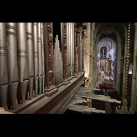 Évora, Catedral da Sé, Blick von der Westempore auf die Orgel und ins Hauptschiff