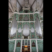 Grlitz, St. Peter und Paul (Sonnenorgel), Gesamte Orgel mit Spieltisch von einer Hebebhne aus fotografiert