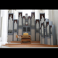 Rostock, St. Nikolai, Orgel mit Spieltisch
