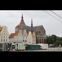 Rostock, St. Marien, Blick über den Neuen Markt zur Marienkirche