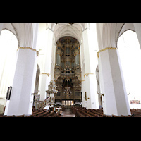 Rostock, St. Marien, Blick vom Ostchor zur Orgel an der Westwand