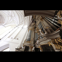 Rostock, St. Marien, Blick von der Orgelempore hinauf zur Orgel