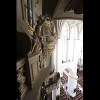 Rostock, St. Marien, Blick vom Oberwerk auf die Empore und in die Kirche