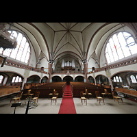 Rostock, Heiligen-Geist-Kirche, Innenraum in Richtung Orgel