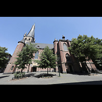 Dsseldorf, Basilika St. Lambertus, Blick vom Stiftsplatz seitlich auf die Basilika