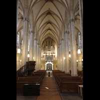 Viersen, St. Cornelius und Peter, Innenraum in Richtung Orgel