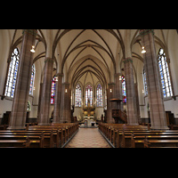 Willich, St. Katharina, Innenraum in Richtung Chor