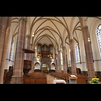Willich, St. Katharina, Innenraum in Richtung Orgel seitlich
