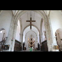 Merseburg, Dom St. Johannes und St. Laurentius, Querhaus und Chorraum mit hlzernem Kruzifix (um 1240)