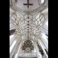 Merseburg, Dom St. Johannes und St. Laurentius, Blick ins Gewölbe mit Orgel und romanischem Kruzifix im Chor