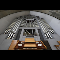 Berlin, Grunewaldkirche, Orgel mit Spieltisch
