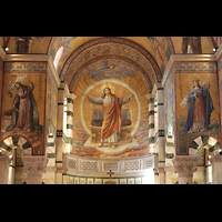 Berlin, Herz-Jesu-Kirche, Gemälde im Chorraum und Querhaus